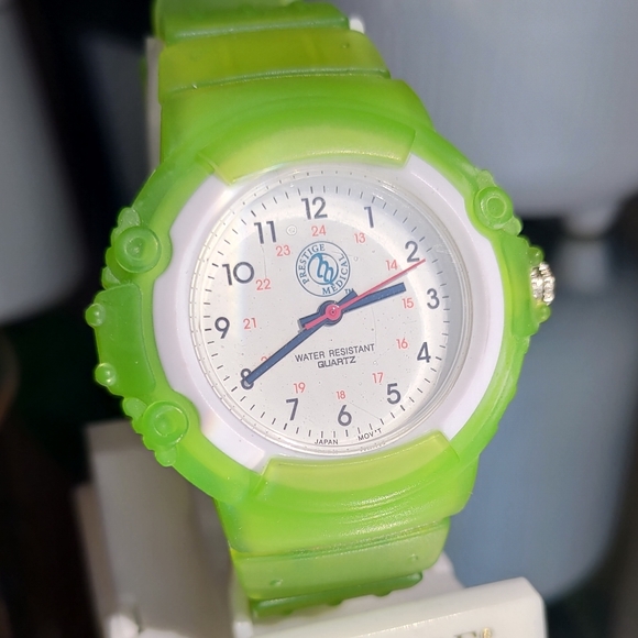 Green Jelly Style Prestige Medical Watch For Nurse - Picture 11 of 11